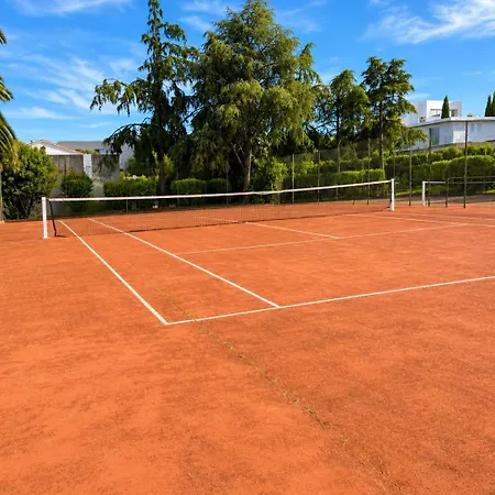 Bright With Balcony, Pool, And Tennis Court * Антіб